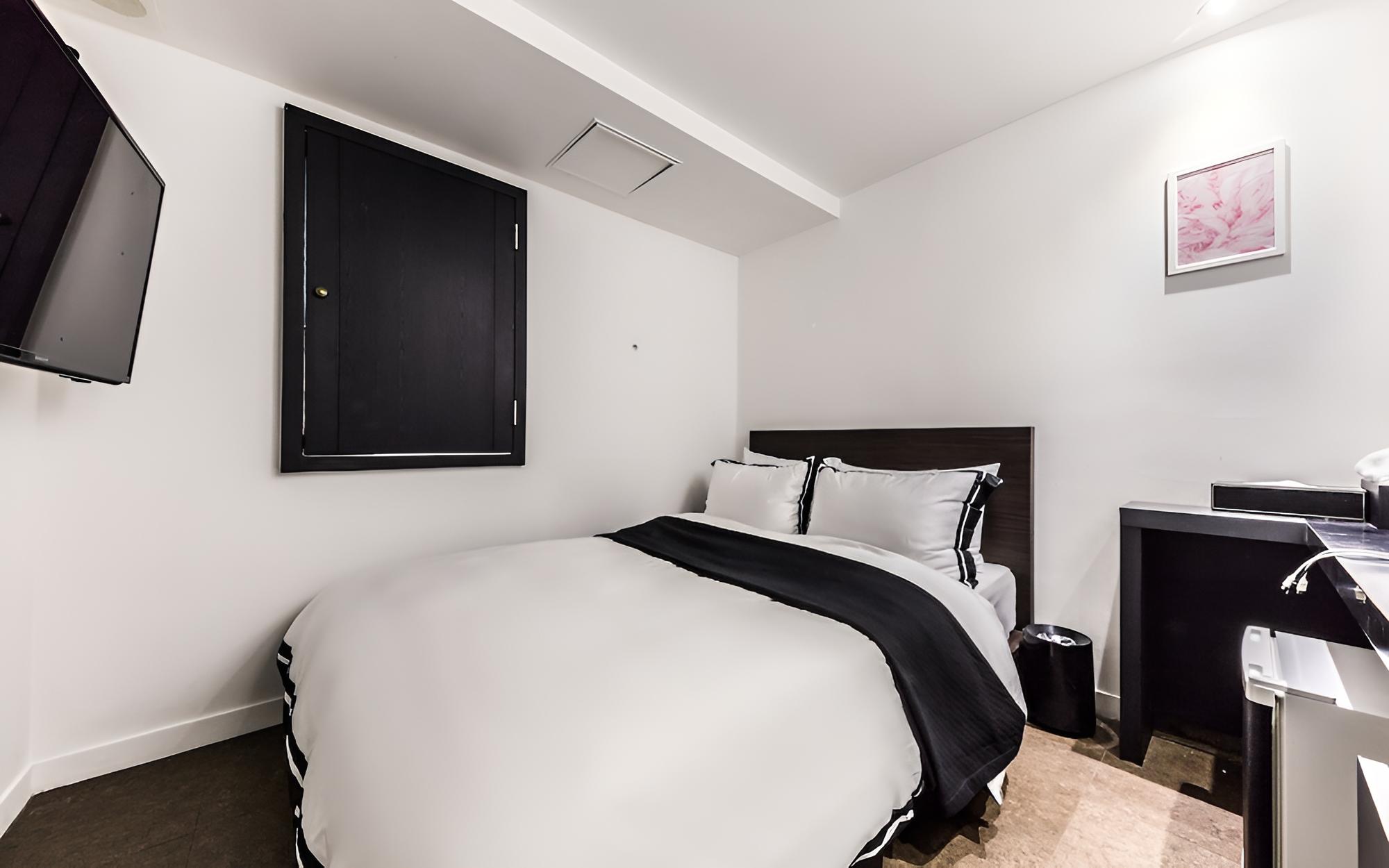 Room (Standard A) - Photo 1
