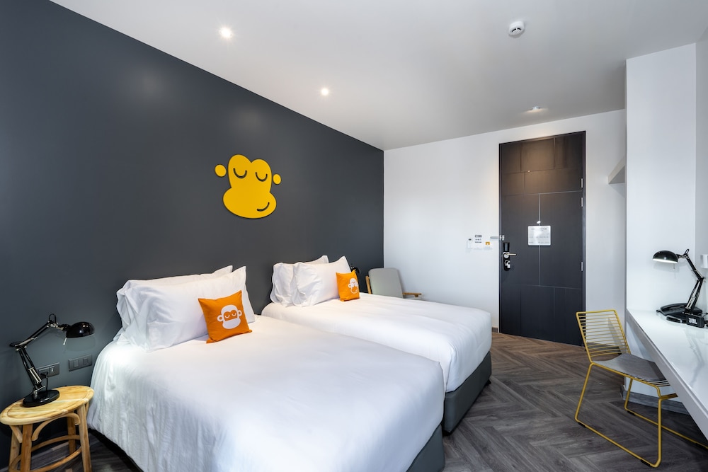 Deluxe Twin Room, Bathtub - Photo 2