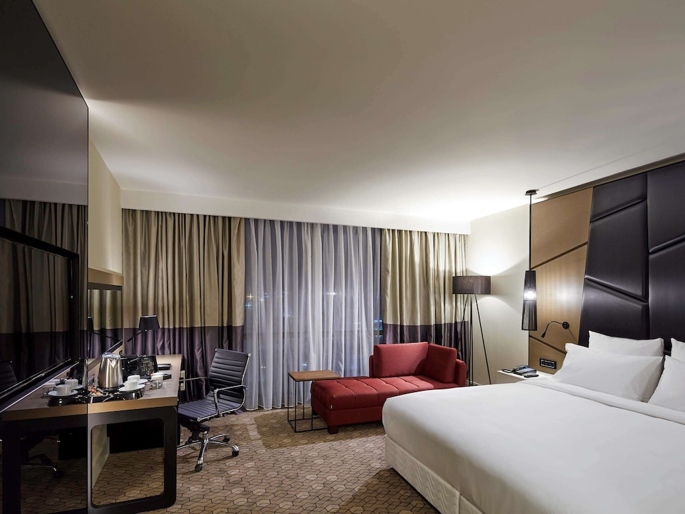 Deluxe Room, City View photo 3