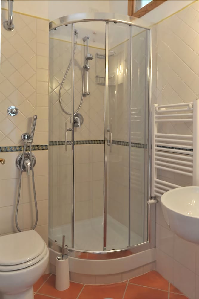Basic Double or Twin Room, City View photo 2