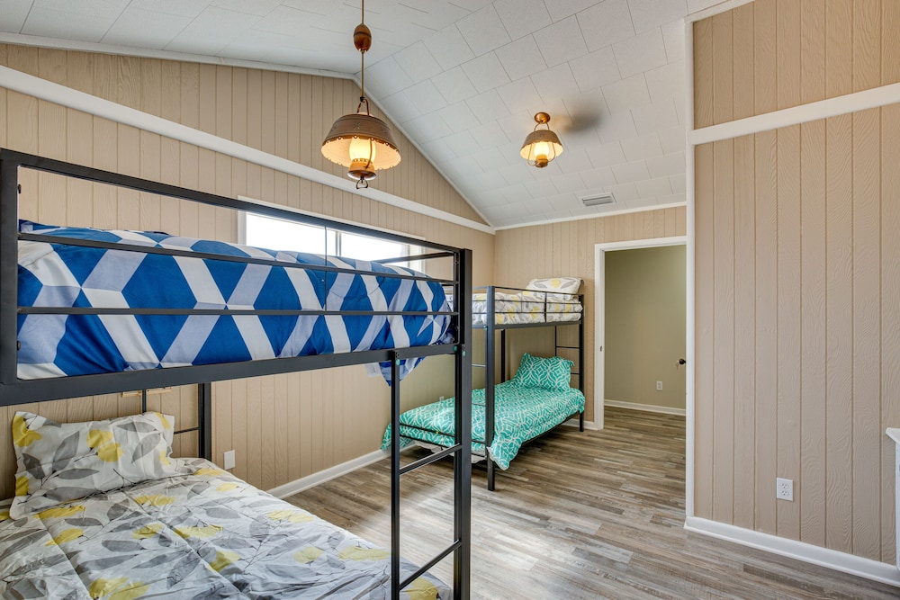 House (Multiple Bedrooms) photo 1