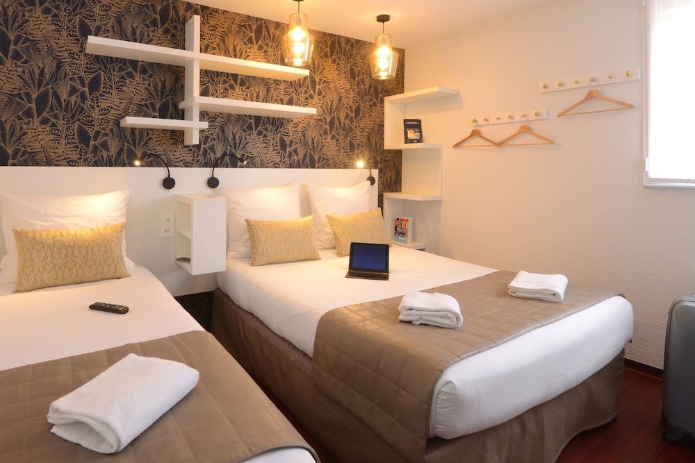 Family Triple Room - Photo 4