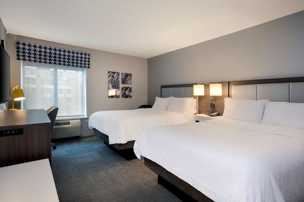 Standard Room, 2 Queen Beds, Non Smoking - Photo 1