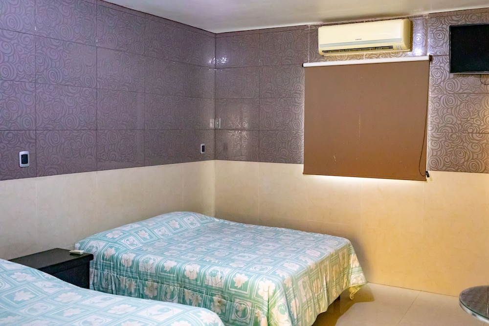 Standard Room, 2 Double Beds