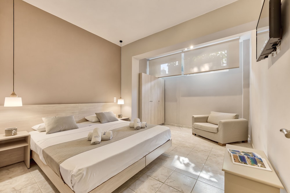 Standard Room (Basement)