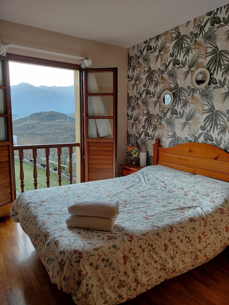 Habitación Doble Básica o con Dos Camas