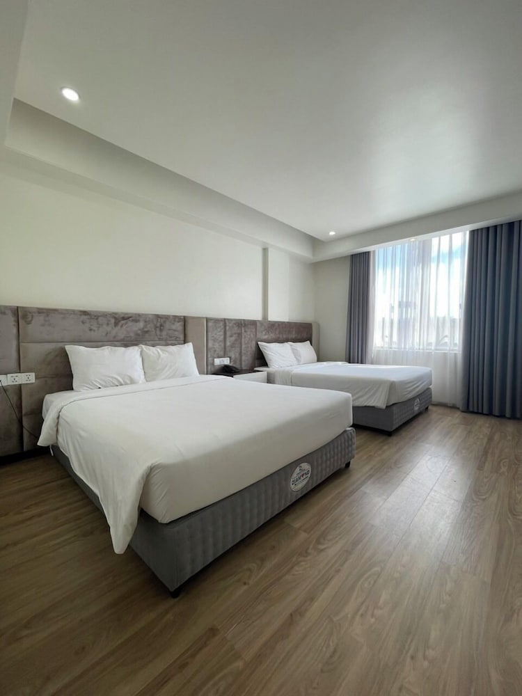 Deluxe Quadruple Room photo 3