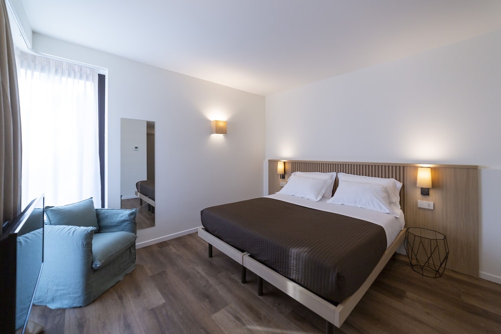 Comfort Room photo 2