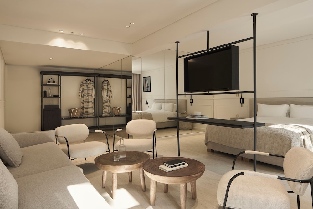 Deluxe Suite with Terrace