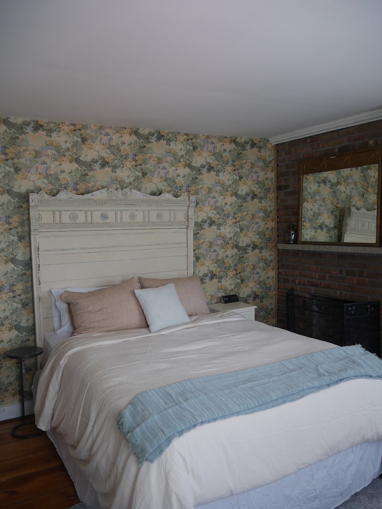 Double Room, Ensuite (The ABBOT Room) photo 1