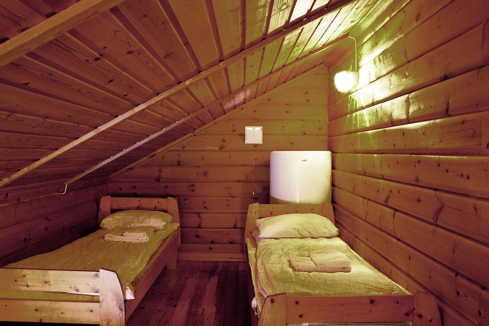 Comfort Cabin, Multiple Beds, Garden View photo 3