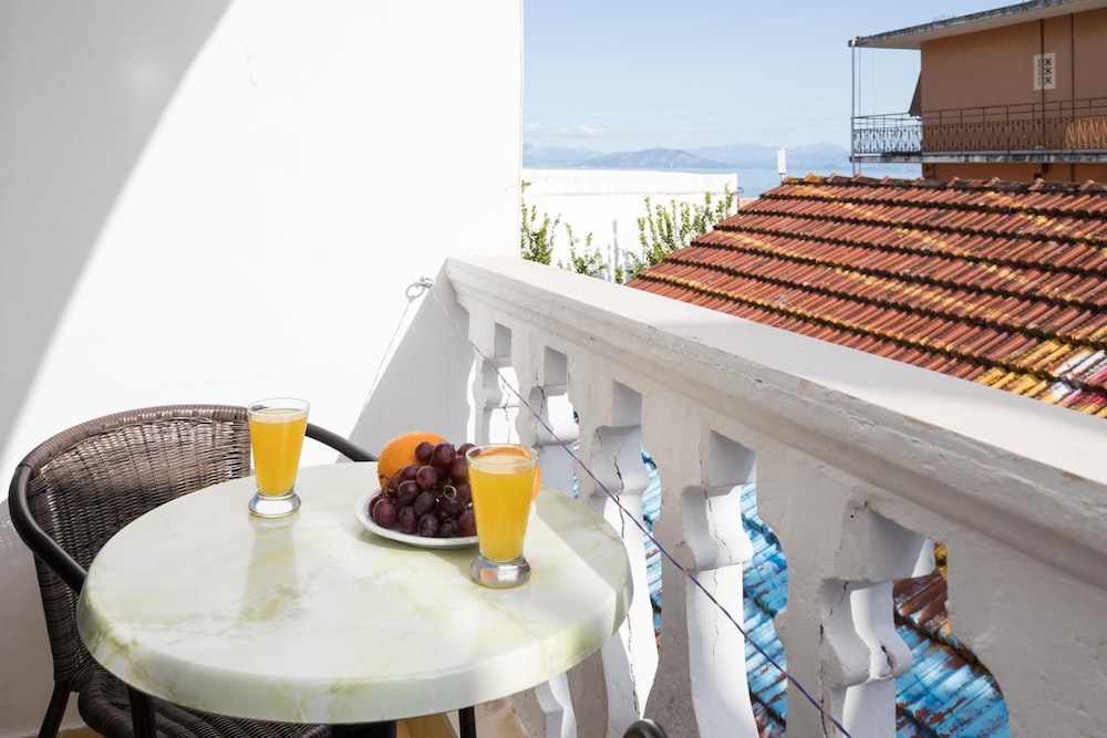 Classic Double or Twin Room, Balcony - Photo 8
