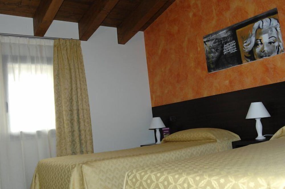 Twin Room photo 1