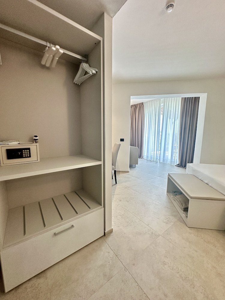 Junior Room, Sea View, Ground Floor photo 2