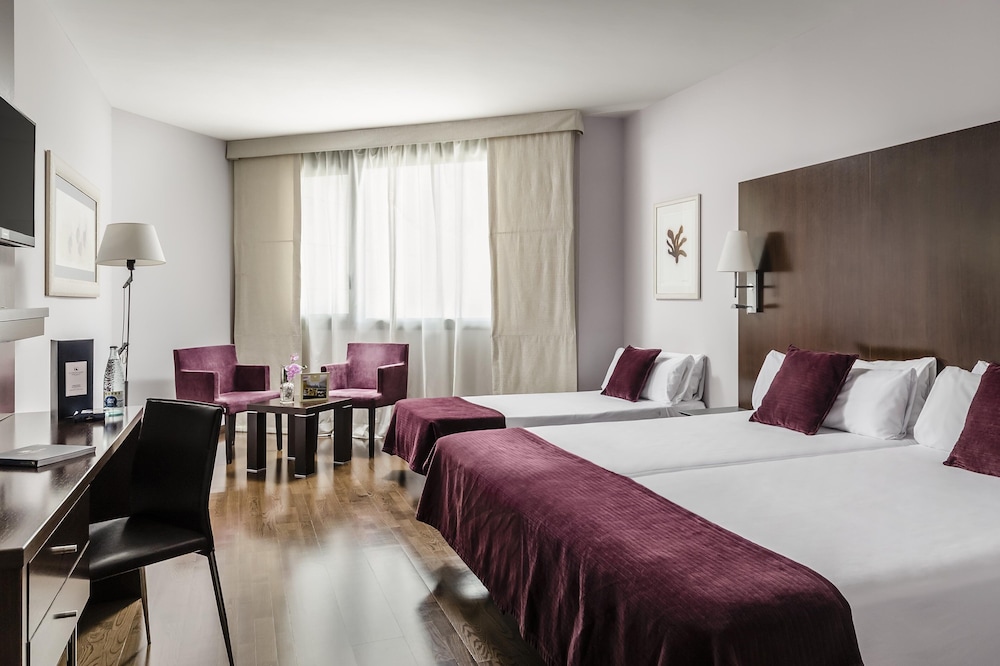 Triple Room - Photo 1
