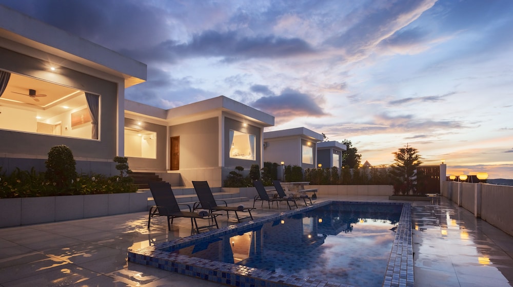 Family Suite Pool Villa 4 Bedrooms - Photo 2