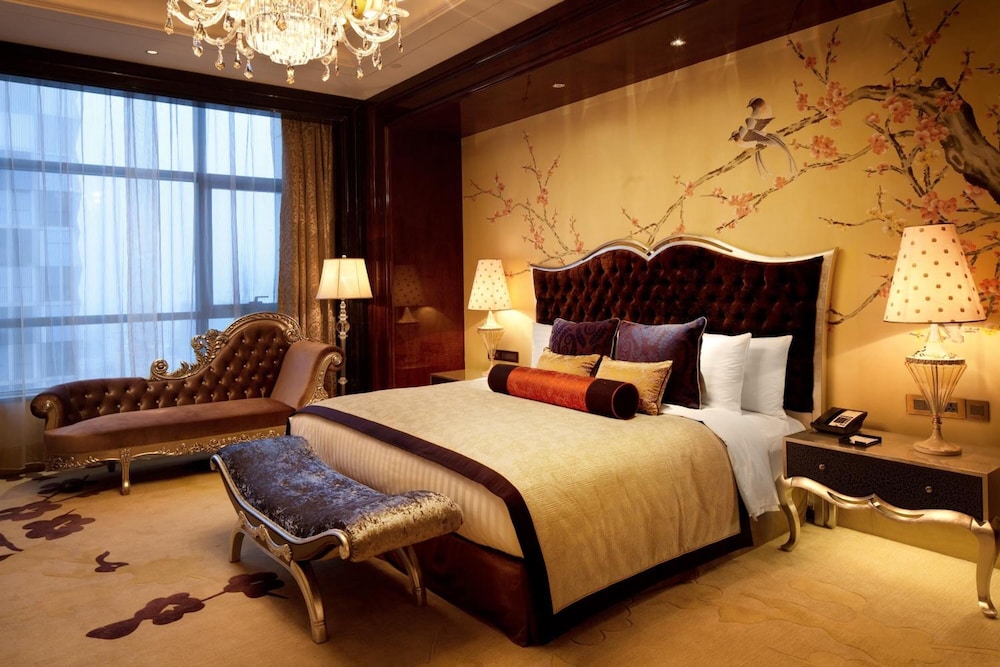 Deluxe Suite photo 3