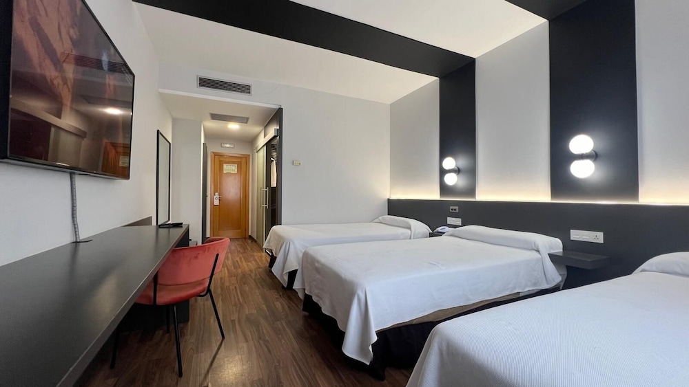 Premium Triple Room