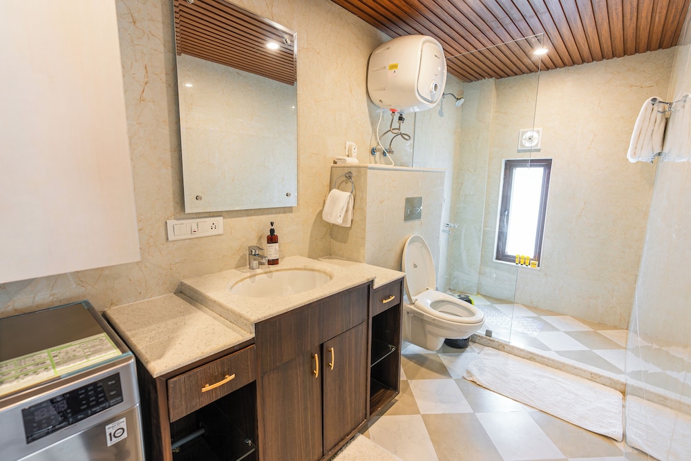 Executive Penthouse with Attic photo 2