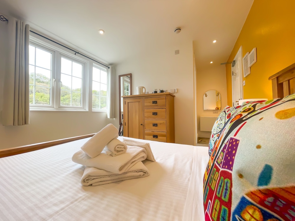 Double Room, Ensuite, Garden View (Room 7 ) photo 2
