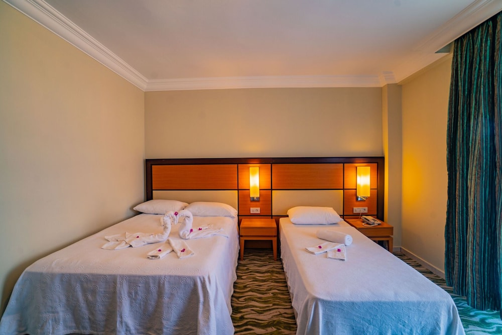 Economy Room