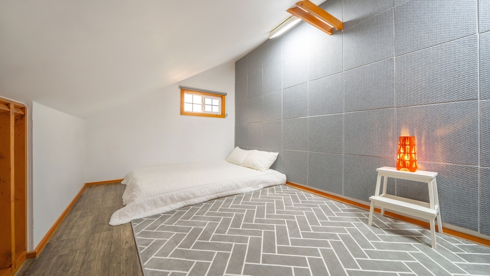 Basic Room, 1 Bedroom (Room 206) - Photo 4