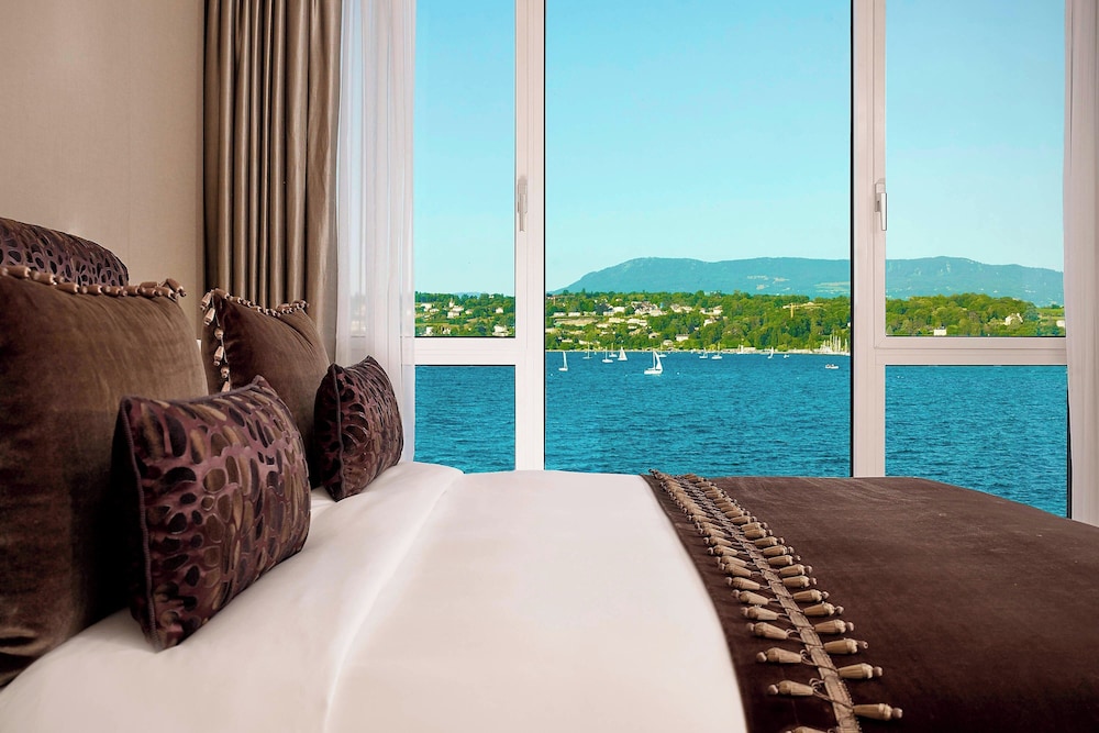 Suite, 1 Bedroom, Lake View