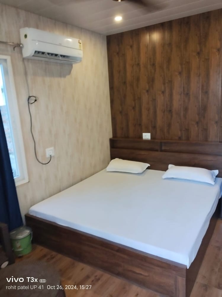 Deluxe Double Room, City View photo 1