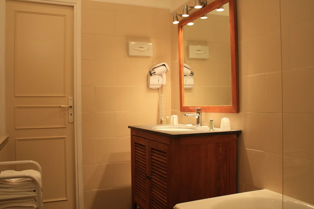 Superior Double Room (For 1 Person) photo 2