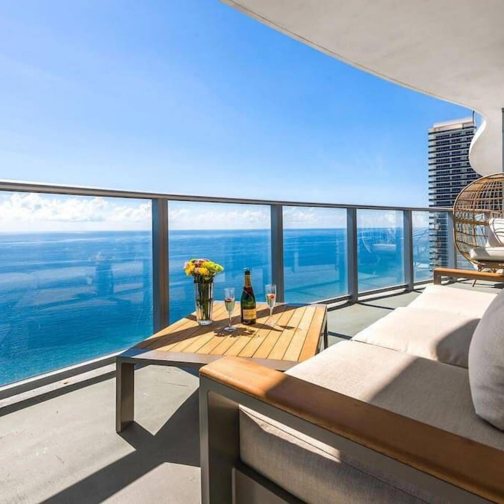 Oceanfront Bliss Pool Gym Direct Beach Access, 사진 34