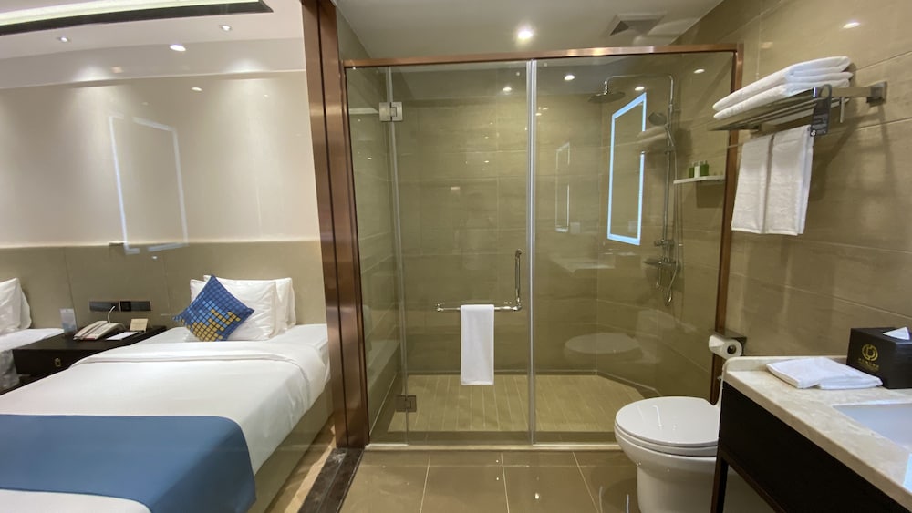 Deluxe Twin Room - Photo 9