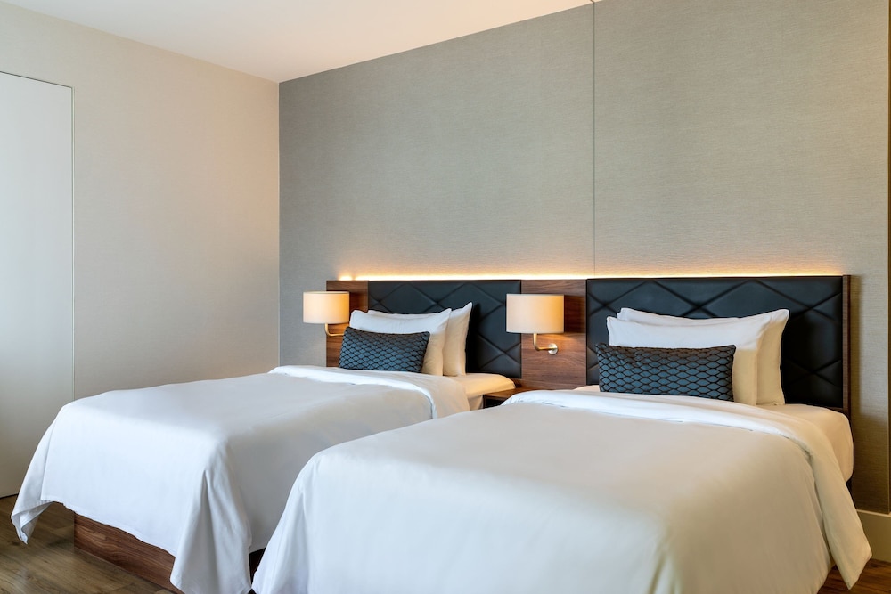 Studio, 2 Twin Beds (View)