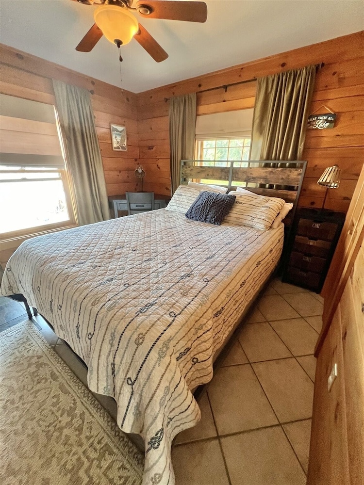 Cabin, 3 Bedrooms