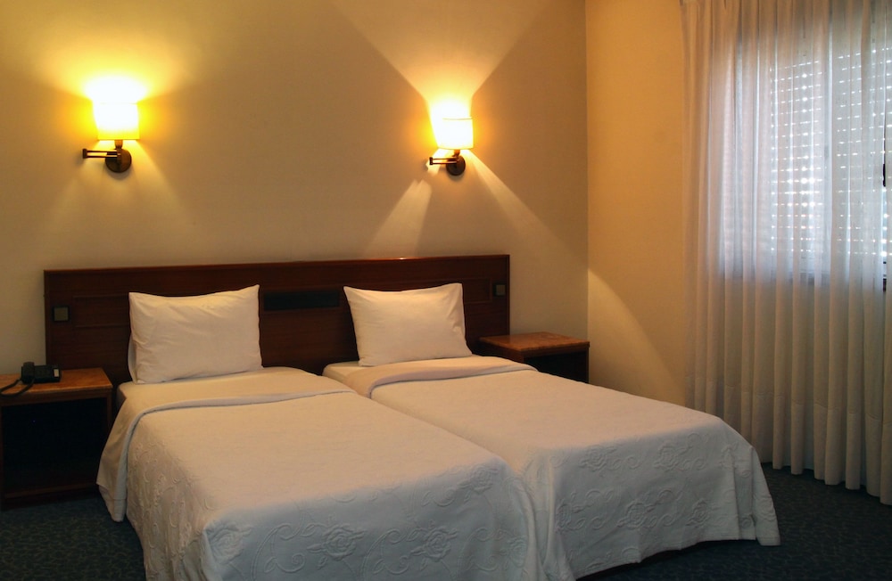 Basic Twin Room photo 3