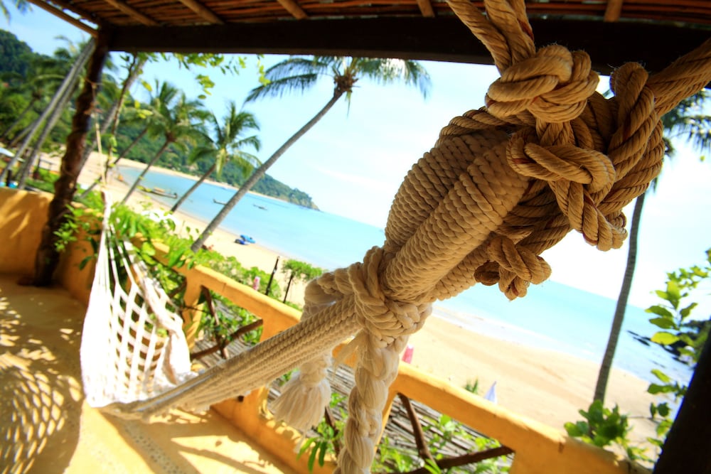 Beach Front Studio - Photo 4