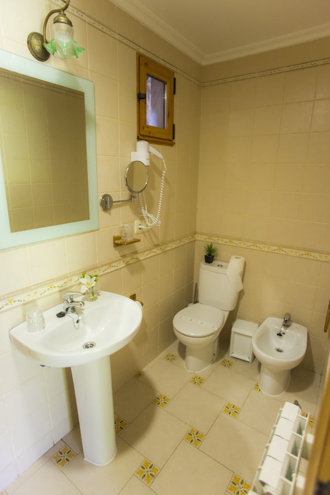Classic Double Room, 1 Bedroom photo 2