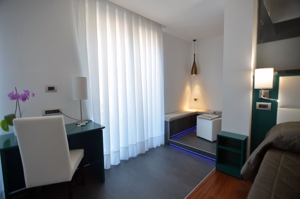 Suite, Terrace, Sea View - Photo 2