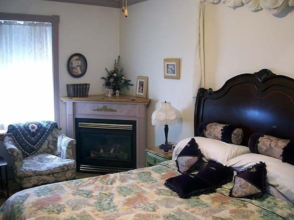 JD Cromb Suite photo 1