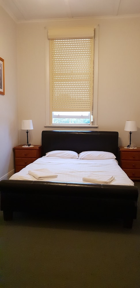 Deluxe Queen Room photo 3