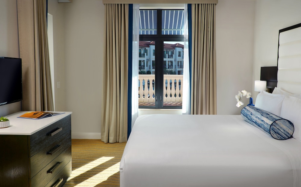 Two Bedroom Suite, Waterway View photo 3