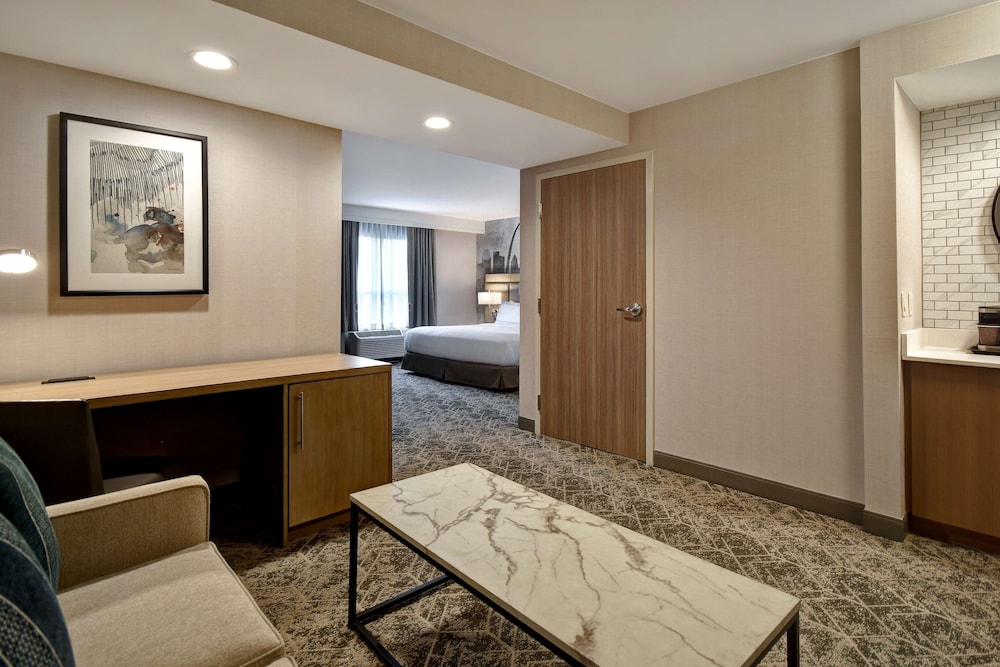 Studio Suite, 1 King Bed, Accessible, Bathtub - Photo 3