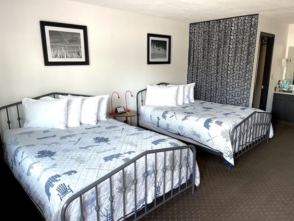 Standard Room, 2 Queen Beds photo 1