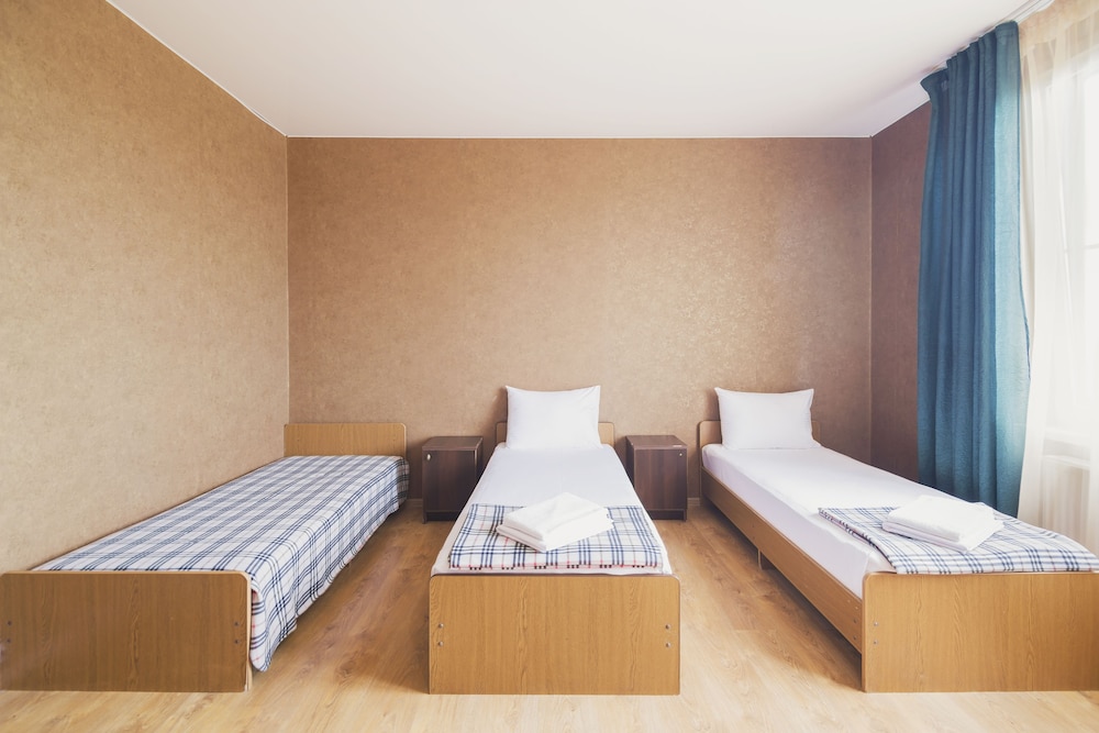 Standard Triple Room, 3 Twin Beds, Balcony photo 1