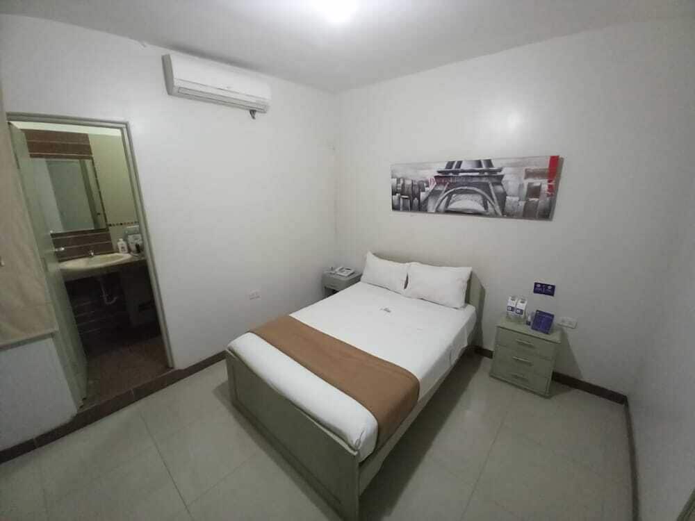 Standard Room photo 2