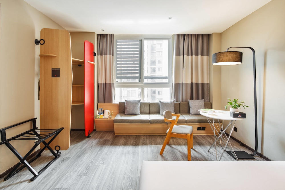 Superior Twin Room photo 2