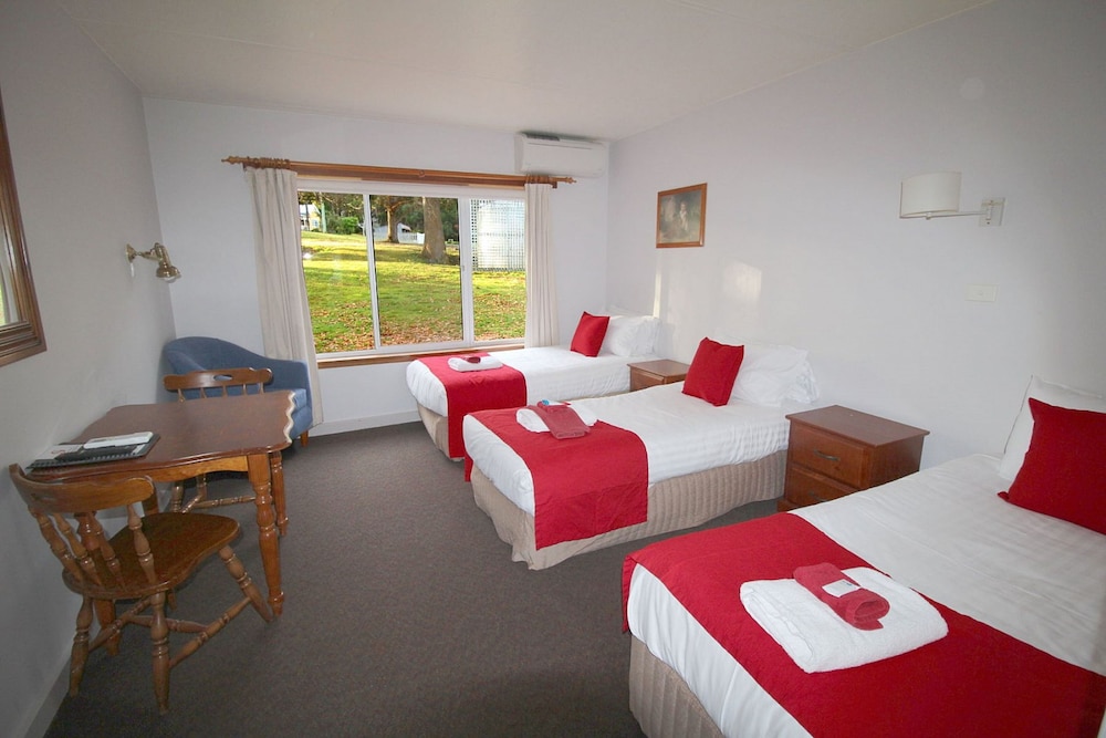 Interconnecting Room photo 2