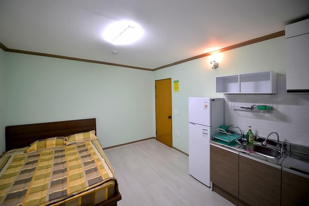 Double Room - Photo 3
