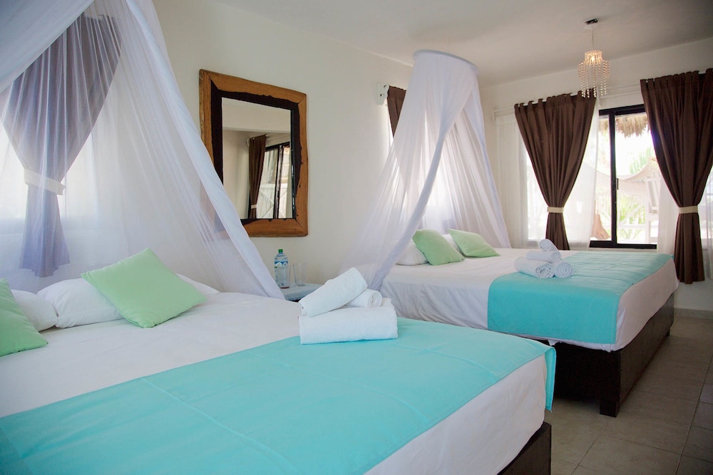 Royal Room, Terrace (2 King Beds) - Photo 6