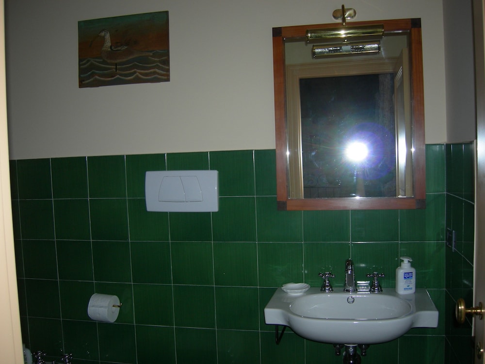 Double Or Twin Room, Non Smoking photo 3
