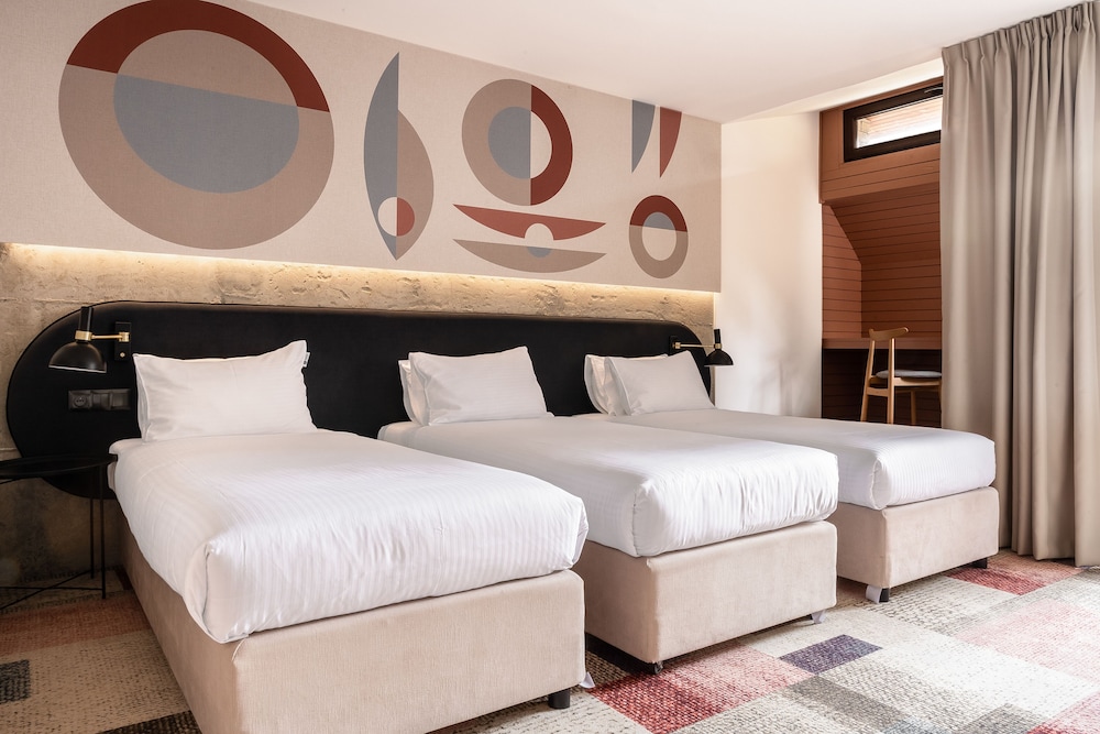 Superior Triple Room - Photo 1